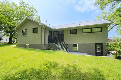 313 W Commerce St, Loretto, TN 38469 photo 13