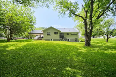 313 W Commerce St, Loretto, TN 38469 photo 11
