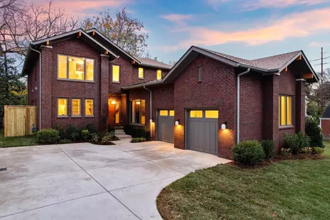 2733 Sharondale Ct, Nashville, TN 37215