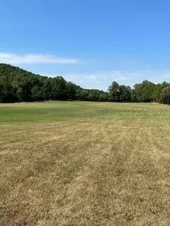 2 Quarry Rd, Benton, TN 37307