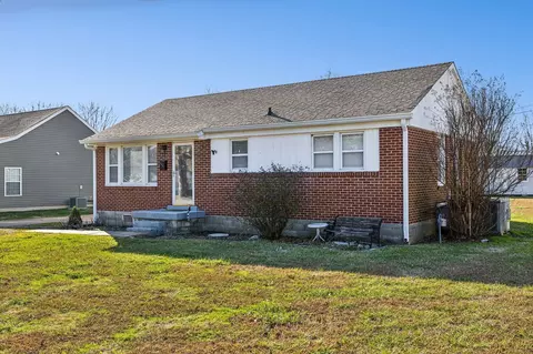 422 Kimmins St, Hohenwald, TN 38462