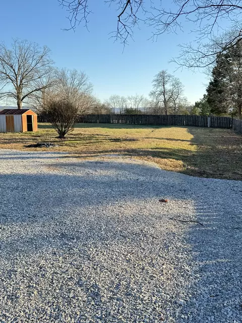 1005 W Main St, Decherd, TN 37324 photo 16