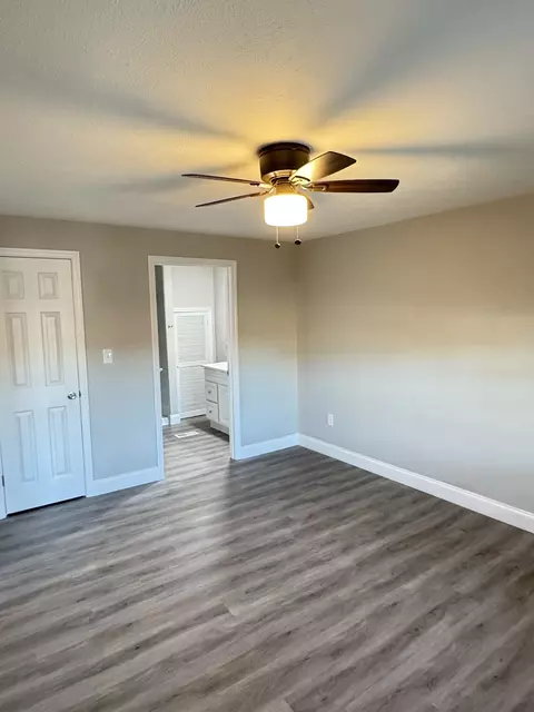 1005 W Main St, Decherd, TN 37324 photo 8