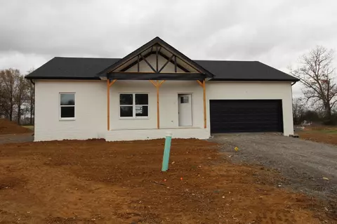 180 Vickers Rd, Smithville, TN 37166