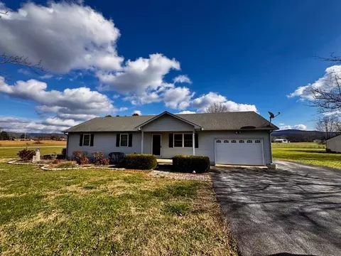 209 Looney St S, Cowan, TN 37318