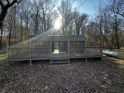 427 Hardin Loop # 90 CABIN, Westpoint, TN 38486