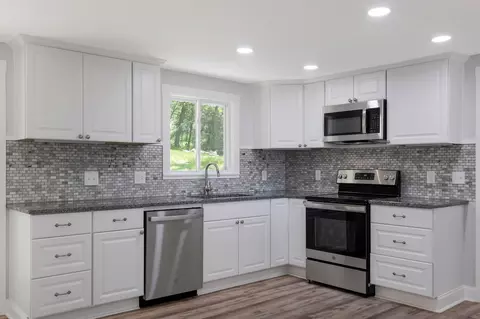 828 Old Rocky Rd, Pulaski, TN 38478