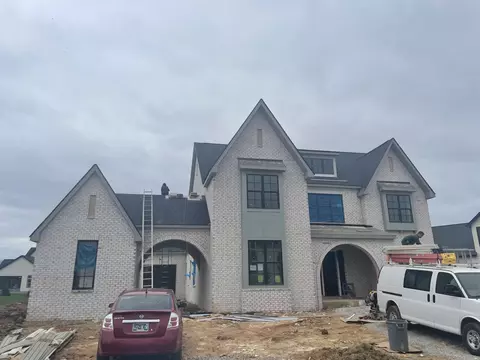 7087 Lampkins Crossing Dr, College Grove, TN 37046