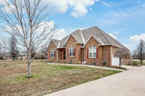 167 Briarwood Ct, Smithville, TN 37166
