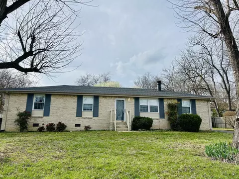 3006 Westwood Dr, Columbia, TN 38401