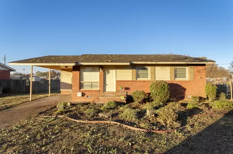 1107 Waverly Ave, Muscle Shoals, AL 35661