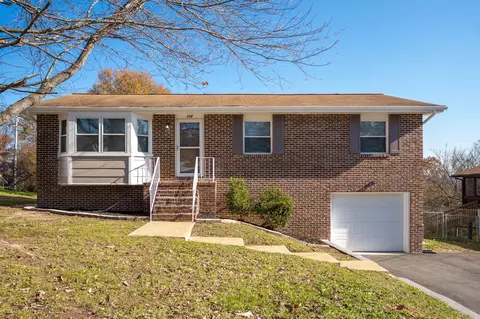 118 Perrin Ave, Rossville, GA 30741