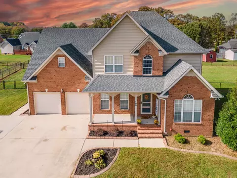 185 Meadowland Ct, Manchester, TN 37355