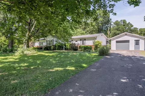 103 Sunset Rd, Dickson, TN 37055