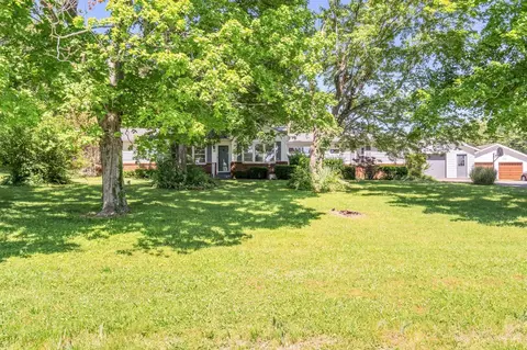 Exterior - 103 Sunset Rd, Dickson, TN 37055 photo 8 of 8