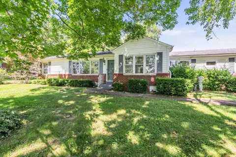Exterior - 103 Sunset Rd, Dickson, TN 37055 photo 3 of 8