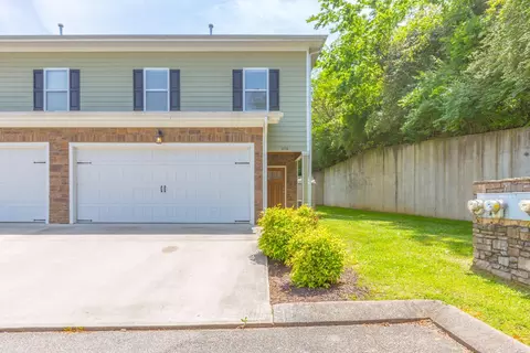 6958 Palms Ct, Chattanooga, TN 37421