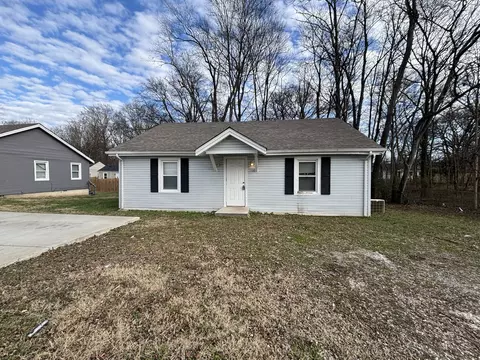409 Oak St, Clarksville, TN 37042