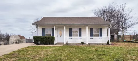 959 Winesap Rd, Clarksville, TN 37040