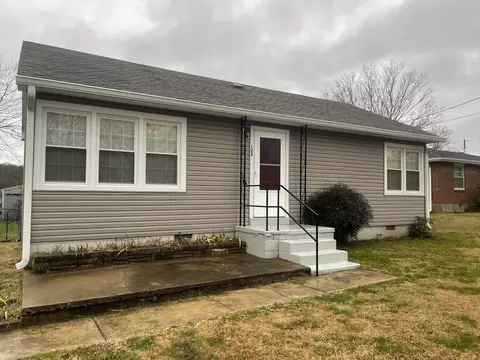 122 High Ave, Fayetteville, TN 37334