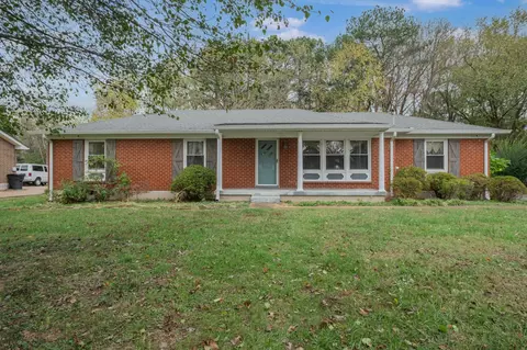 107 Maureen Dr, Hendersonville, TN 37075