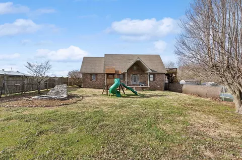 1835 Old Gamaliel Rd, Red Boiling Springs, TN 37150
