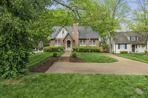 218 Harding Pl, Nashville, TN 37205
