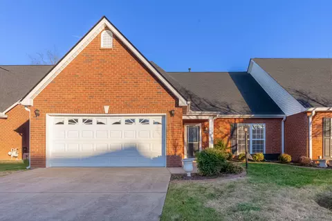 1017 Woodline Cir, Murfreesboro, TN 37128