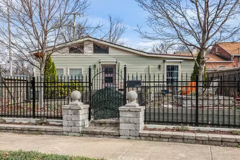 2210 9th Ave S, Nashville, TN 37204