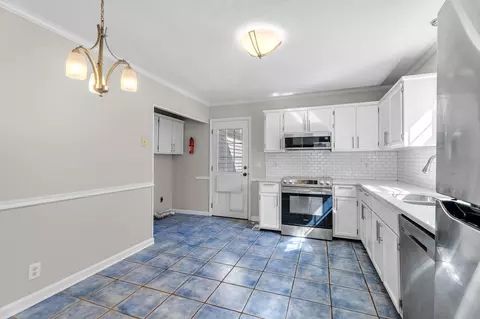 Kitchen - 1533 Ocoee Trl, Madison, TN 37115 photo 3 of 5