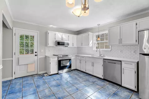 Kitchen - 1533 Ocoee Trl, Madison, TN 37115 photo 5 of 5