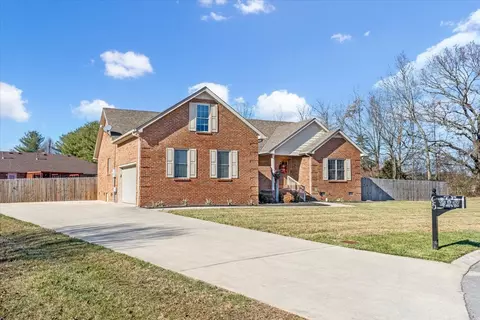 65 Maggie Ct, Manchester, TN 37355