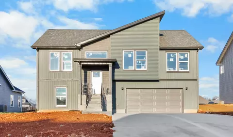 1021 Cherry Acres Dr, Clarksville, TN 37042
