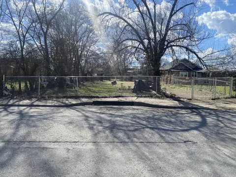 1725 17th Ave N, Nashville, TN 37208