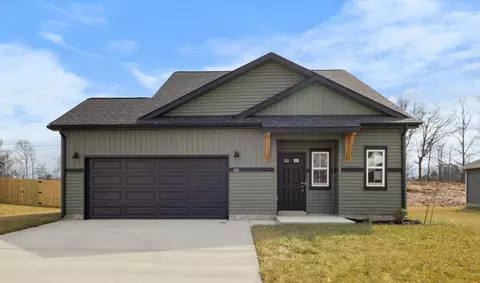 421 Galway Dr, Clarksville, TN 37042