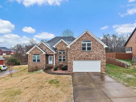 2011 W Mclaughlin St, Smyrna, TN 37167