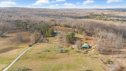 805 Parmley Hollow Rd, Tracy City, TN 37387