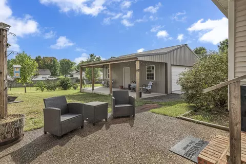 1301 Andrea Ln, Portland, TN 37148
