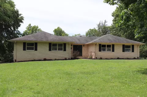 806 Mcmurry Blvd E, Hartsville, TN 37074