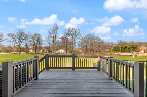 Exterior - 429 W Foxrun, Springfield, TN 37172 photo 3 of 3
