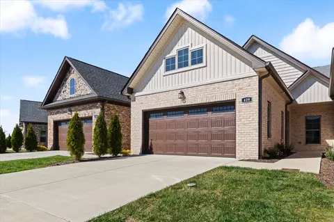 Exterior - 429 W Foxrun, Springfield, TN 37172 photo 2 of 3