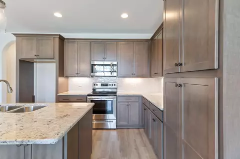 Kitchen - 429 W Foxrun, Springfield, TN 37172 photo 1 of 2