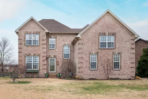 101 Mckain Xing, Hendersonville, TN 37075