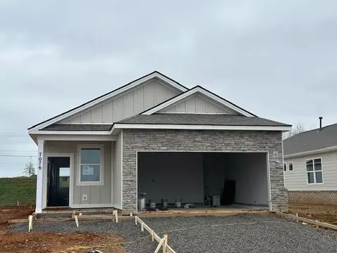 7112 Lang Ave, White House, TN 37188