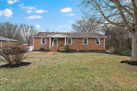 2419 Hillmont Dr, Murfreesboro, TN 37129