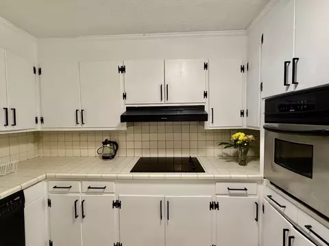 Kitchen - 558 First Ave S S, Baxter, TN 38544 photo 2 of 5