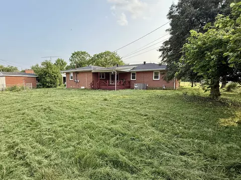 Exterior - 558 First Ave S S, Baxter, TN 38544 photo 4 of 4