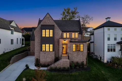 122 Barlow Dr, Franklin, TN 37064