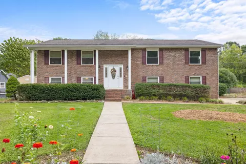3500 Stoney Brook Ln, Chattanooga, TN 37415
