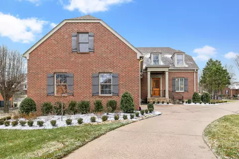 421 Barnes Dr, Lebanon, TN 37087